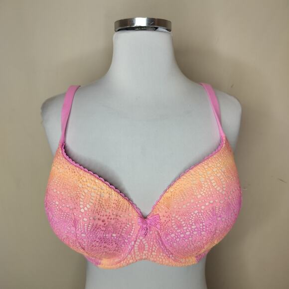 Victoria’s Secret Body by Victoria Lined Denim Bra - Picture 1 of 8
